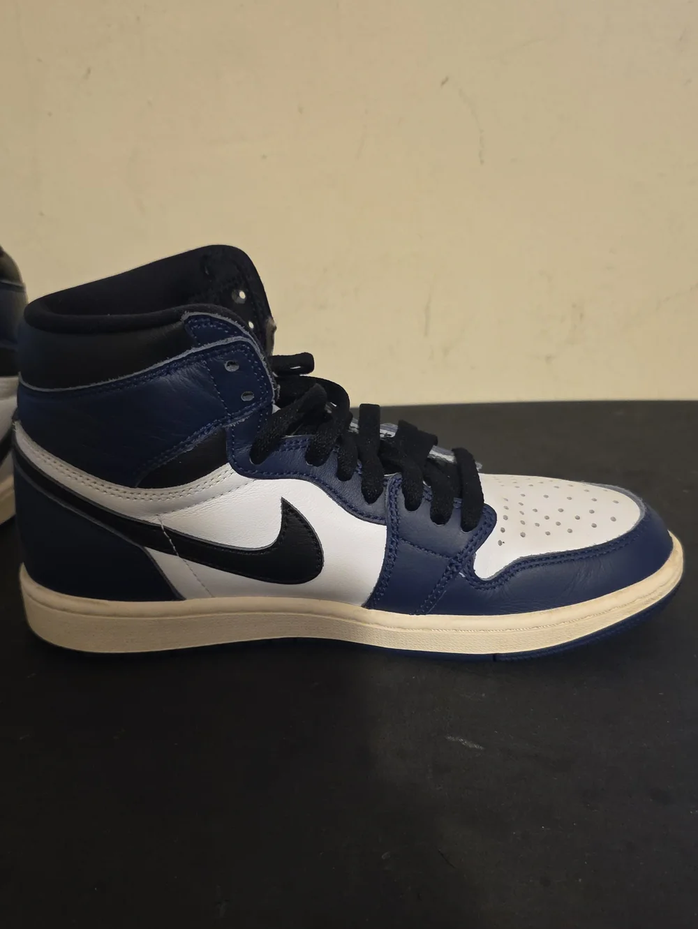 FOR SALE AIR JORDAN 1 RETRO HIGH OG 